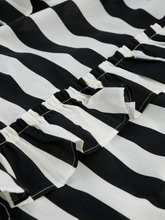 Kleid Streifen Schwarz und Weiß Singapore GirlsMustHave